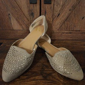 NEW 🏵 REPORT FLATS